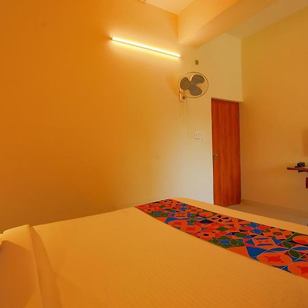 Fabhotel Gr Lake View - Btm Layout Bangalore Ngoại thất bức ảnh