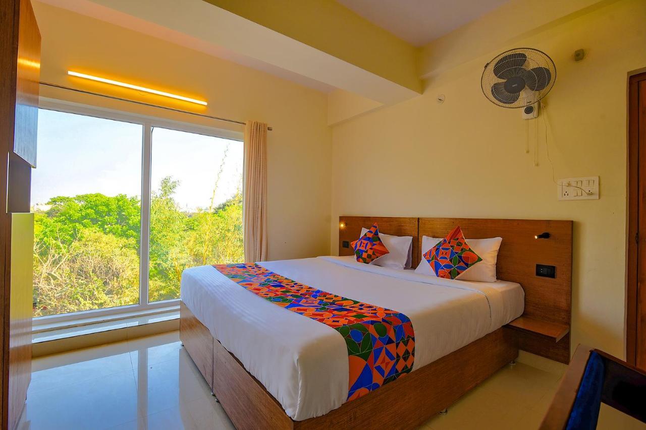 Fabhotel Gr Lake View - Btm Layout Bangalore Ngoại thất bức ảnh