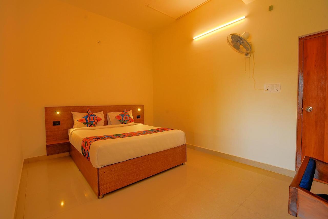 Fabhotel Gr Lake View - Btm Layout Bangalore Ngoại thất bức ảnh