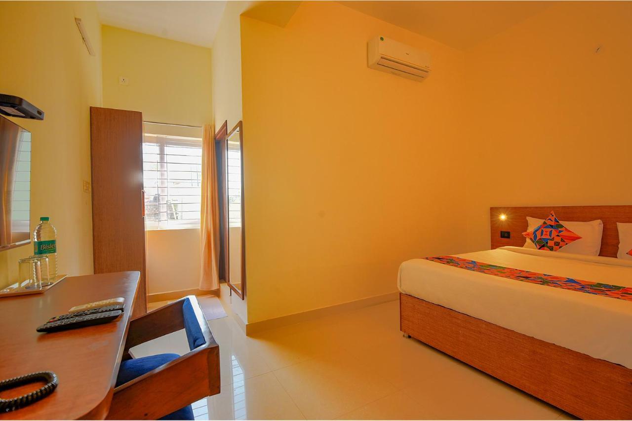 Fabhotel Gr Lake View - Btm Layout Bangalore Ngoại thất bức ảnh