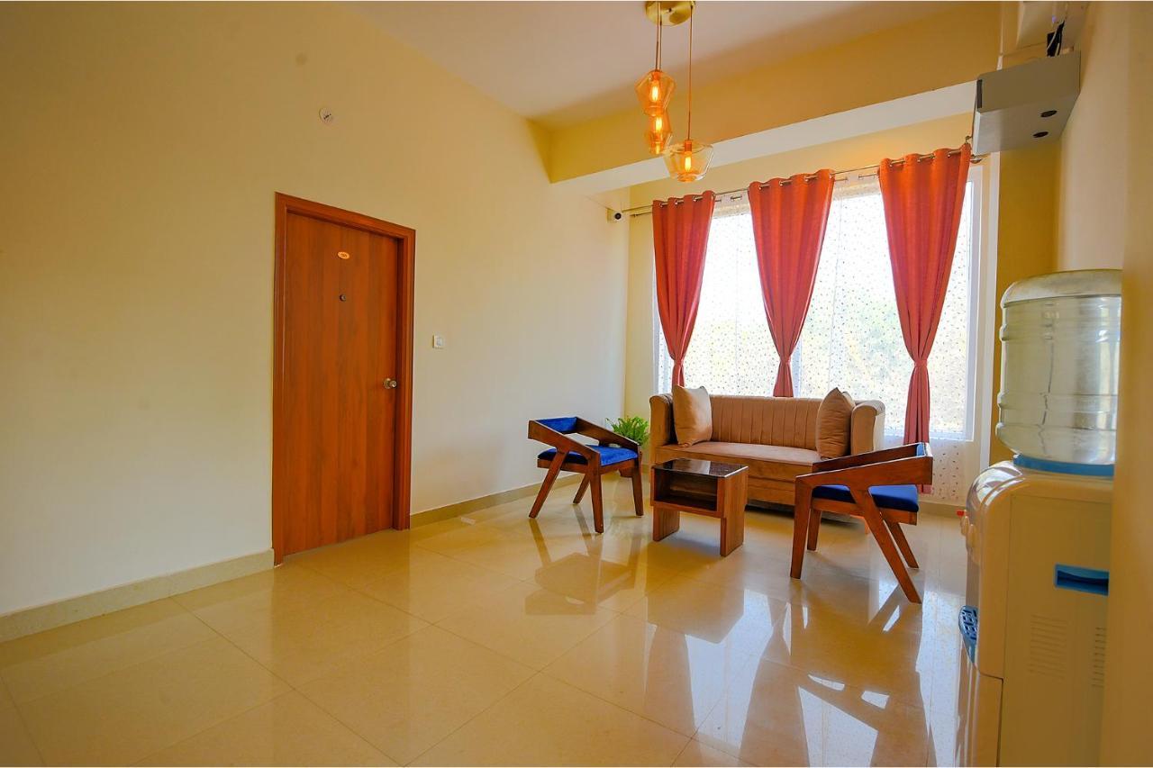 Fabhotel Gr Lake View - Btm Layout Bangalore Ngoại thất bức ảnh